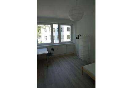 WG-Zimmer in Berlin 630,00 € 12 m²