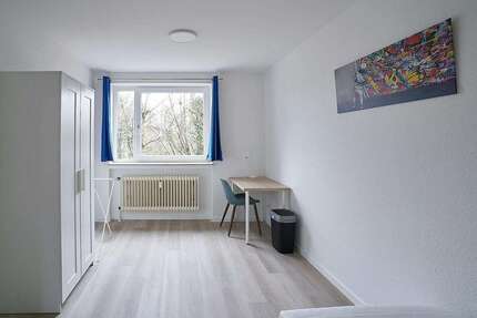 WG-Zimmer in Düsseldorf 619,00 € 10 m²
