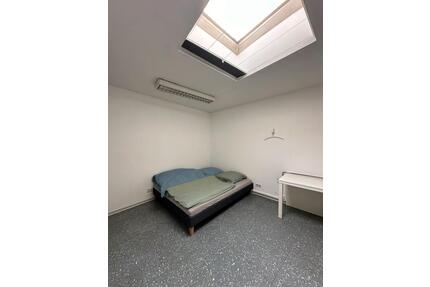 1 Zimmer zu vermieten, Bad und Küche gemeinschaftlich, WARM - Geisenfeld