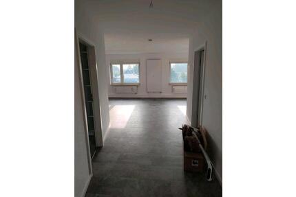 3-Zimmer Dachgeschosswohnung - 1.042,00&nbsp;EUR Kaltmiete, ca.&nbsp; 90,00&nbsp;m&sup2; in Herten (PLZ: 45701) Bertlich