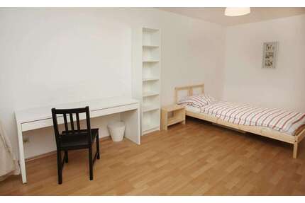 WG-Zimmer in Berlin 555,00 € 14 m²