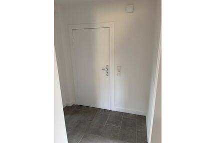 *** Grundsanierte 2 Zimmer Wohnung mit Garage zu vermieten*** - Herford Falkendiek