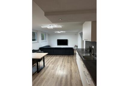Lichtdurchflutete 3-Zimmer Souterrainwohnung am Ortsrand - Gärtringen