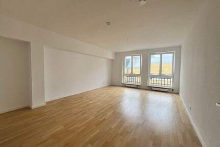 Erste Kaltmiete schenken wir Ihnen**2 Zimmer Maisonette im Stilvollen Altbau nähe Wilhelmsplatz - Wiesbaden