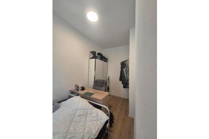 (wg zimmer) , Wohnung - 310,00&nbsp;EUR Kaltmiete, ca.&nbsp; 8,50&nbsp;m&sup2; in Leipzig (PLZ: 04299) Südost