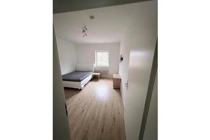 Zimmer ab sofort frei! - 425,00&nbsp;EUR Kaltmiete, ca.&nbsp; 15,00&nbsp;m&sup2; in Kiel (PLZ: 24143) Gaarden-Ost