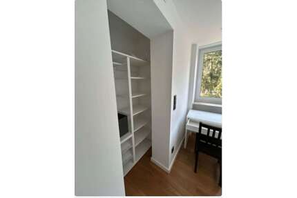 WG-Zimmer in Erlangen 530,00 € 13.4 m²