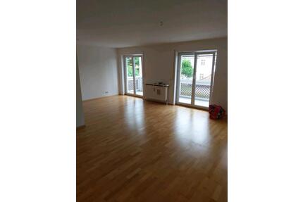 3 Zimmer Wohnung zu vermieten - 900,00&nbsp;EUR Kaltmiete, ca.&nbsp; 105,00&nbsp;m&sup2; in Bad Füssing (PLZ: 94072)