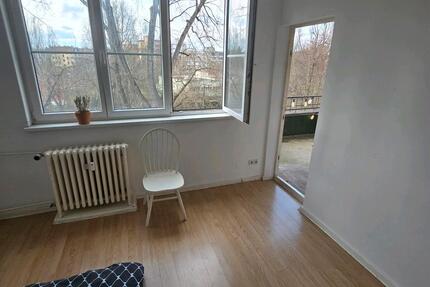 kleines Zimmer in Wedding befistet zu vermieten - Berlin Mitte