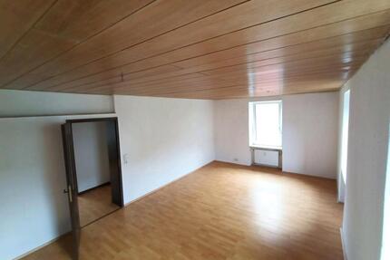 31 Zimmer Wohnung mit Garten in Werdohl