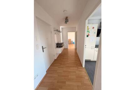 Großzügige, gepflegt 3-Zimmer-Wohnung mit Wintergartenbalkon - auch WG geeignet - Stadtteil Rennweg - Nürnberg