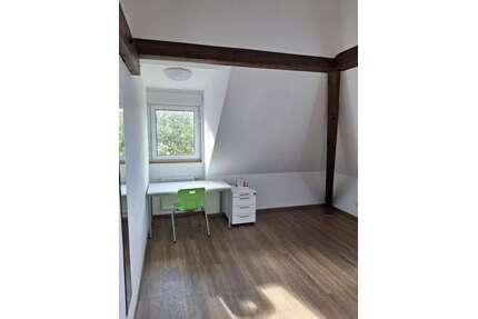 Wohnung zum Mieten in Karlsruhe 350,00 € 15 m²