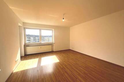 Wohnung zum Mieten in Augsburg 833,00 € 64.44 m²