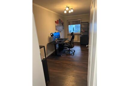 Moderne 3-Zimmer-Wohnung (80m²) mit Balkon, Aufzug & Parkplatz - Nürnberg Herrnhütte