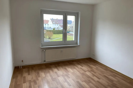Schöne 3-Zimmer Wohnung mit Tageslichtbad & Badewanne - Kraftsdorf