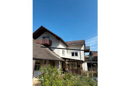 Helle 2,5-Zimmer Dachgeschosswohnung (80 m²) mit 2 Balkonen - Sinzheim