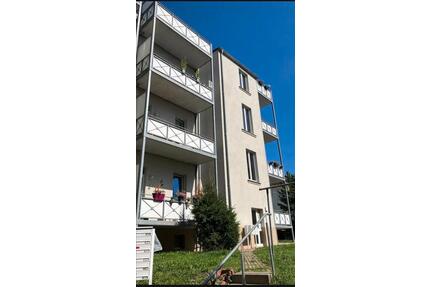 2-Zimmer Wohnung mit EBK, Laminat, Balkon - Chemnitz Ebersdorf