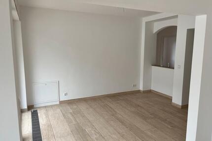 Schöne helle 3,5 Zimmer Whg mit Balkon ab sofort 3-Personen - Kressbronn am Bodensee