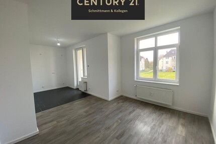 Sanierte Altbauwohnung mit Südwest Balkon im 1. Obergeschoss - Dortmund