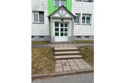 2 Zimmer Wohnung mit Einbauküche - teilmöbliert - Pressig