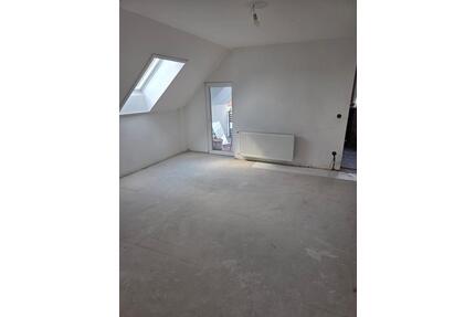3-Zimmer Dachgeschosswohnung mit Balkon in Mainburg