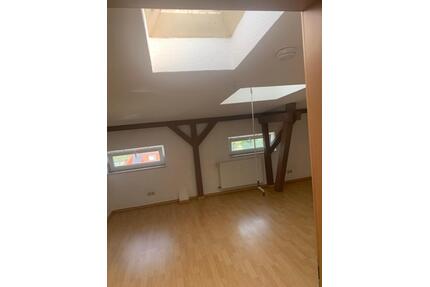 Großzügige 4-Zimmer Wohnung in Stadtfeld-West - Magdeburg Diesdorf
