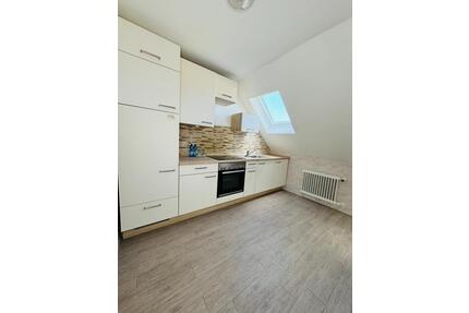 Familienfreundliche Wohnung in Top-Lage in Passau. 3 Zimmer mit durchdachtem Wohnraum eigenen Stellplätzen und Gartenmitbenutzung.