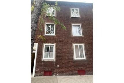 58qm Wohnung 2 Zimmer 700 warm - 700,00&nbsp;EUR Kaltmiete, ca.&nbsp; 58,00&nbsp;m&sup2; in Gelsenkirchen (PLZ: 45881) Gelsenkirchen-Mitte