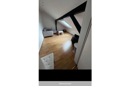 Dachgeschoss Wohnung UNI Nähe warm 550€ - Braunschweig Nordstadt