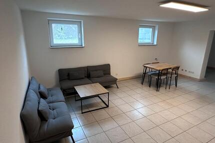 Möblierte 2,5 Zimmer Souterrain Wohnung - Friedrichshafen Allmannsweiler