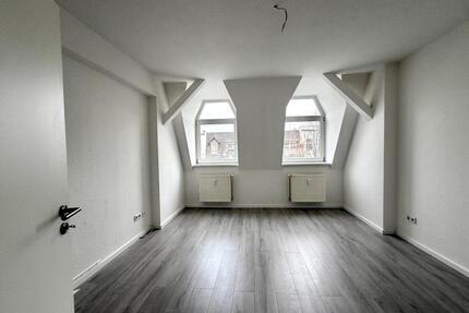 Frisch sanierte 2-Zimmer-Wohnung mit Badezimmer mit Dusche und Wanne in Stadtfeld - Magdeburg Nordwest