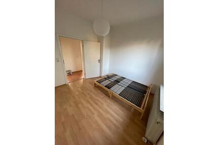WG Zimmer Feuerbach - 363,00&nbsp;EUR Kaltmiete, ca.&nbsp; 85,00&nbsp;m&sup2; in Stuttgart (PLZ: 70469) Feuerbach