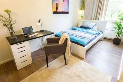 WG-Zimmer in München 995,00 € 14 m²