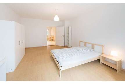 WG-Zimmer in München 900,00 € 19 m²