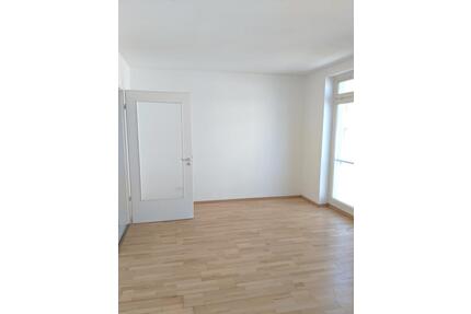 Neubau -Wohnung am Marktplatz - Einbauküche - 2 Zimmer - 2.OG - Frohburg