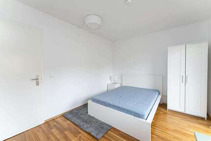 WG-Zimmer in Berlin 780,00 € 12.8 m²