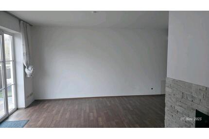 2 Zimmer Wohnung mit Balkon - 1.200,00&nbsp;EUR Kaltmiete, ca.&nbsp; 61,00&nbsp;m&sup2; in Fahrenzhausen (PLZ: 85777)