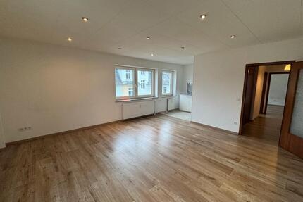 Moderne Wohnung mit Garage in Essen Frohnhausen zu vermieten