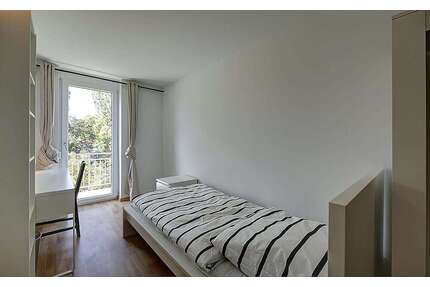 WG-Zimmer in Stuttgart 450,00 € 9 m²