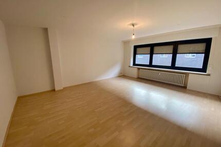 Wohnung mit Balkon und neuem Badezimmer - Krefeld Cracau