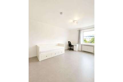 WG-Zimmer in München 895,00 € 25 m²