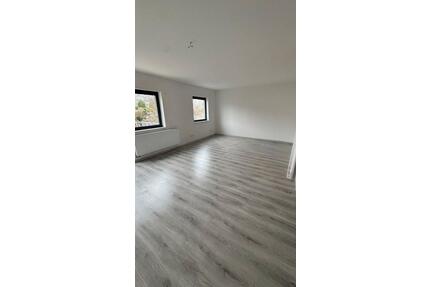 Helle 3 Zimmer Wohnung - 1.350,00&nbsp;EUR Kaltmiete, ca.&nbsp; 94,00&nbsp;m&sup2; in Jettingen (PLZ: 71131)