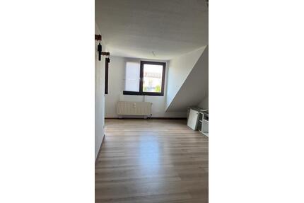 1 Zimmer Dachgeschosswohnung in Osterfeld - Oberhausen