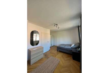 WG-Zimmer in München 950,00 € 16 m²