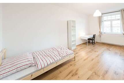 WG-Zimmer in München 855,00 € 15 m²