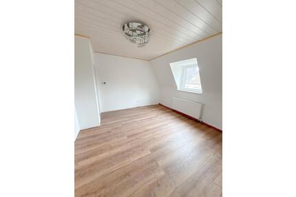 Erstbezug nach Renovierung: 3-Zimmer-Wohnung mit Badewanne in Dortmund-Hörde