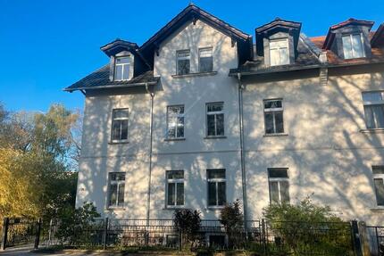 4 Zimmer Wohnung mit Balkon - 650,00&nbsp;EUR Kaltmiete, ca.&nbsp; 90,00&nbsp;m&sup2; in Frohburg (PLZ: 04654)