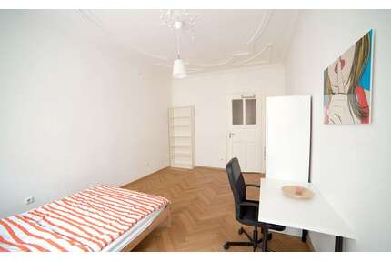 WG-Zimmer in München 975,00 € 19 m²