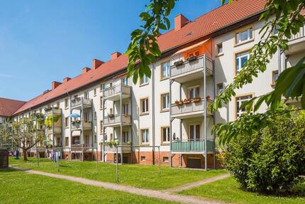 Ruhig gelegene 3-Zimmer Wohnung mit Blick ins Grüne - Magdeburg Leipziger Straße