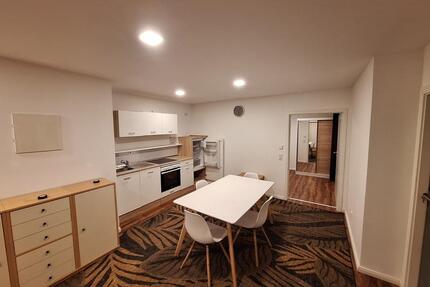 Saniertes WG Zimmer in einer 3 Zimmer Wohnung - Bayreuth Bernecker Straße / Insel / Riedelsberg